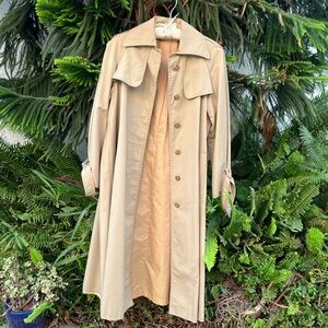 Vtg. I.Magnin Beige Trench Coat | Size Medium | Swing Silhouette